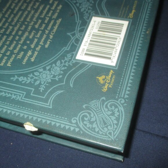 Cinderella (Disney Press, 2015) Hardcover Book - Picture 3 of 4